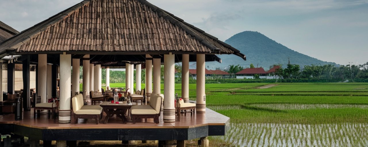 Outdoor Dining Area